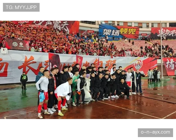 新赛季战火重燃，多支球队备战高效，表现亮眼引关注